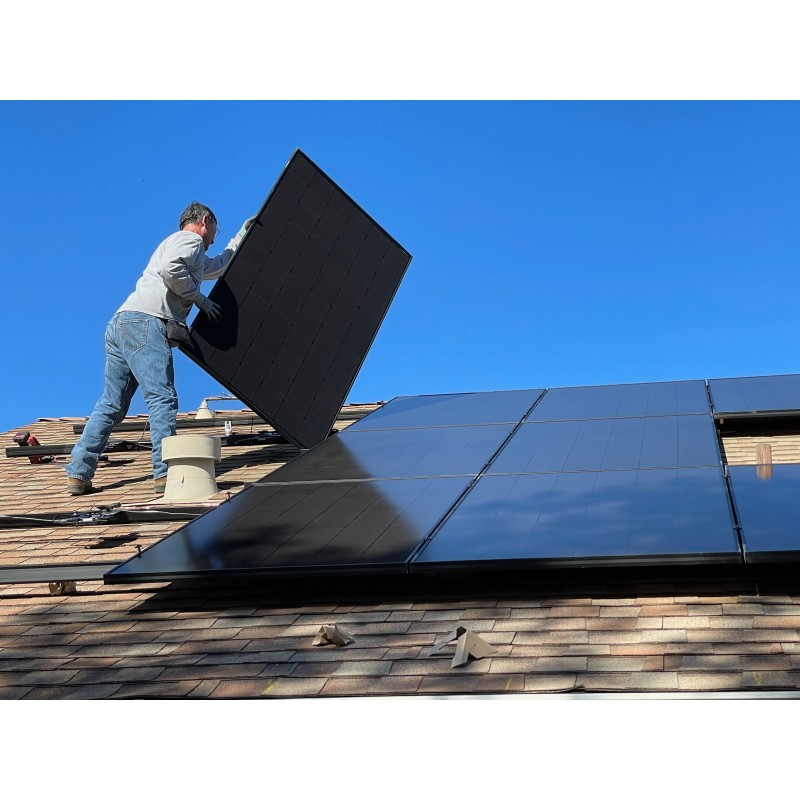 Foto de una instalación solar en un tejado Foto de una instalación solar en un tejado