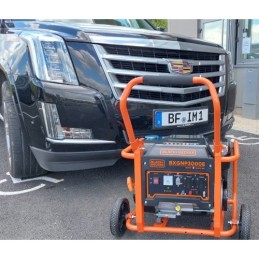 BLACK+DECKER BXGNP3000E Generador de gasolina de 3Kw para uso exterior en un aparcamiento